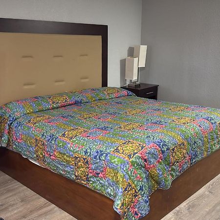 Blisspoint Inn Fka Motel 6T7 인디애나폴리스 외부 사진