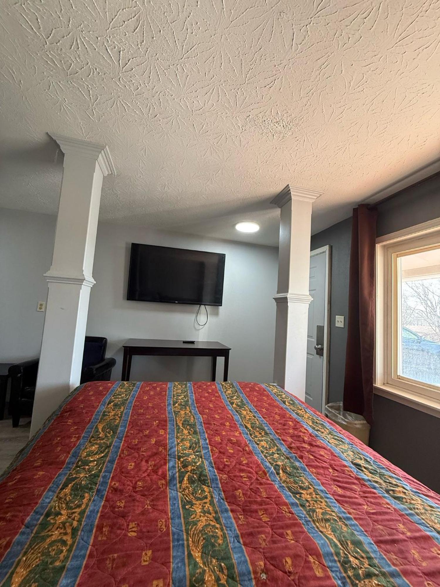 Blisspoint Inn Fka Motel 6T7 인디애나폴리스 외부 사진